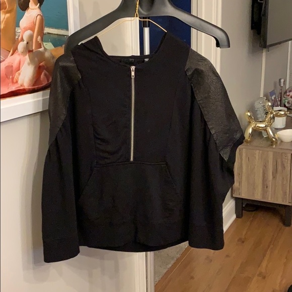 Poleci Black leather top - Picture 4 of 11